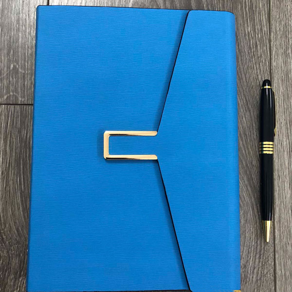 Sổ da in logo theo yêu cầu SBC 006 khóa chữ U