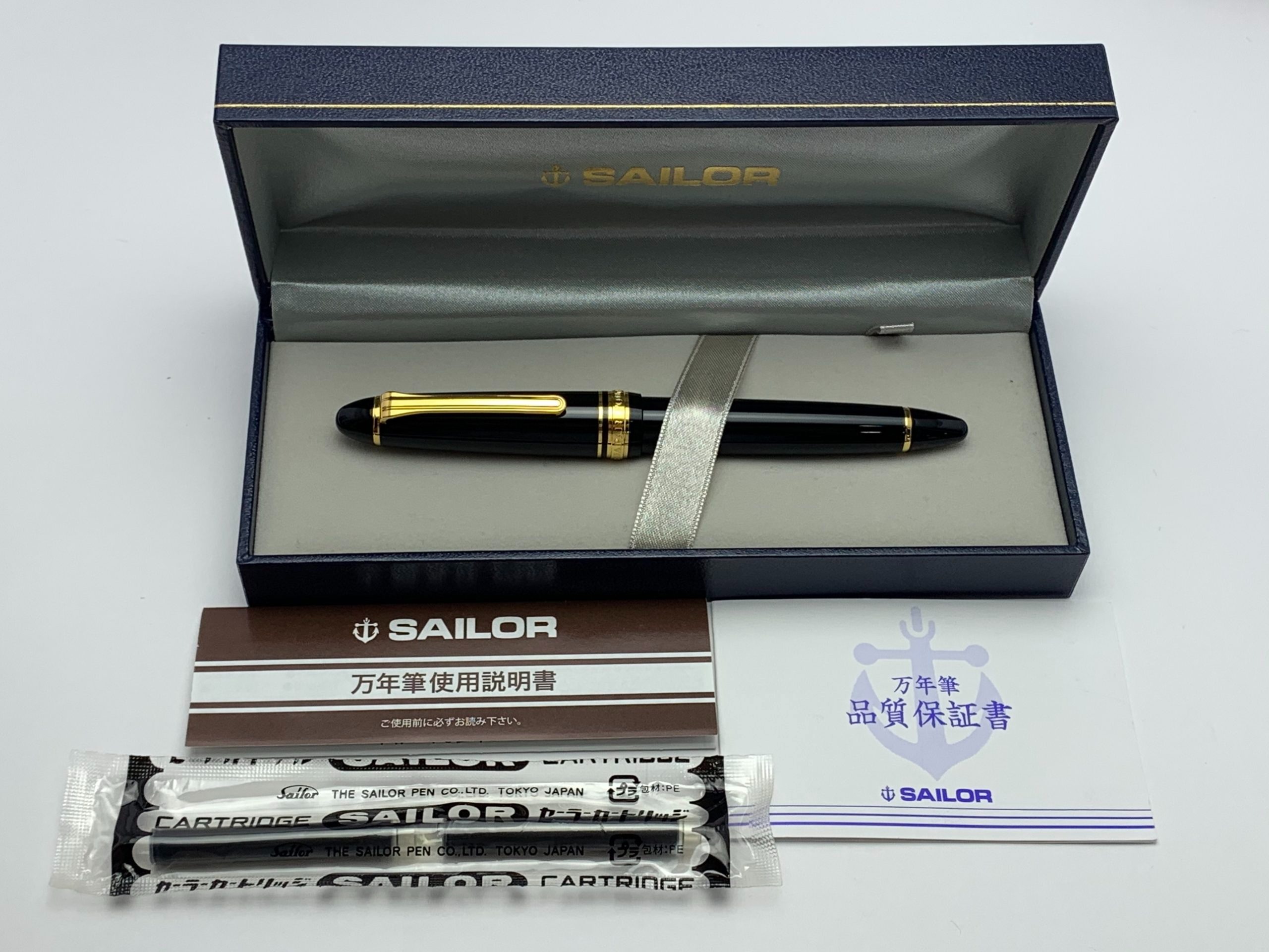 But tang giam doc nen mua loai nao