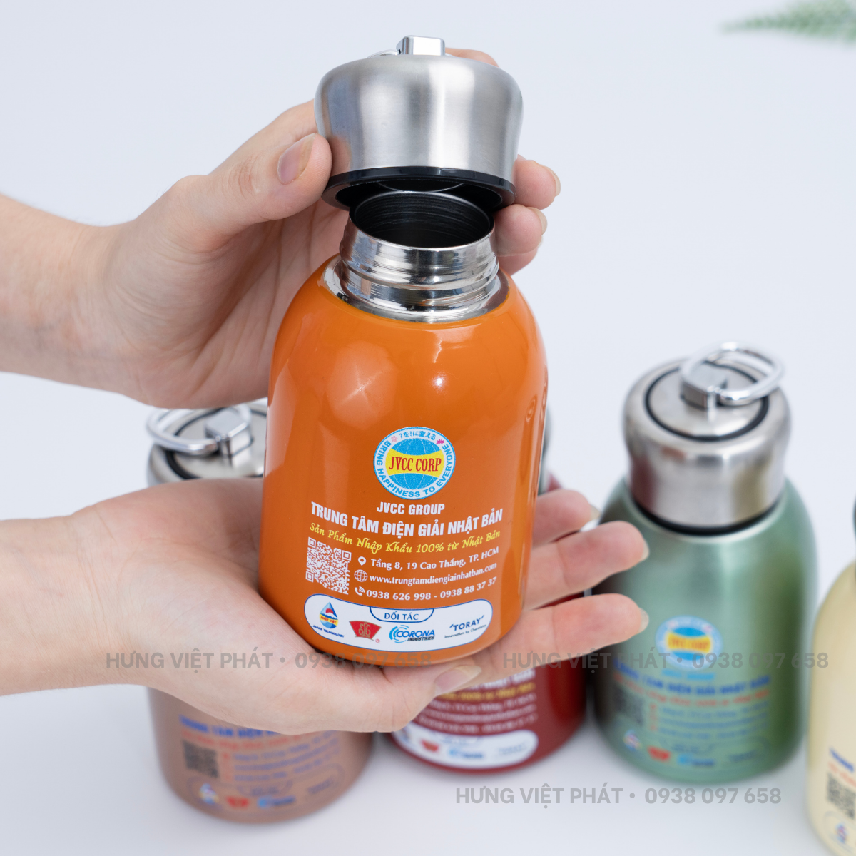 In logo theo yêu cầu lên bình giữ nhiệt