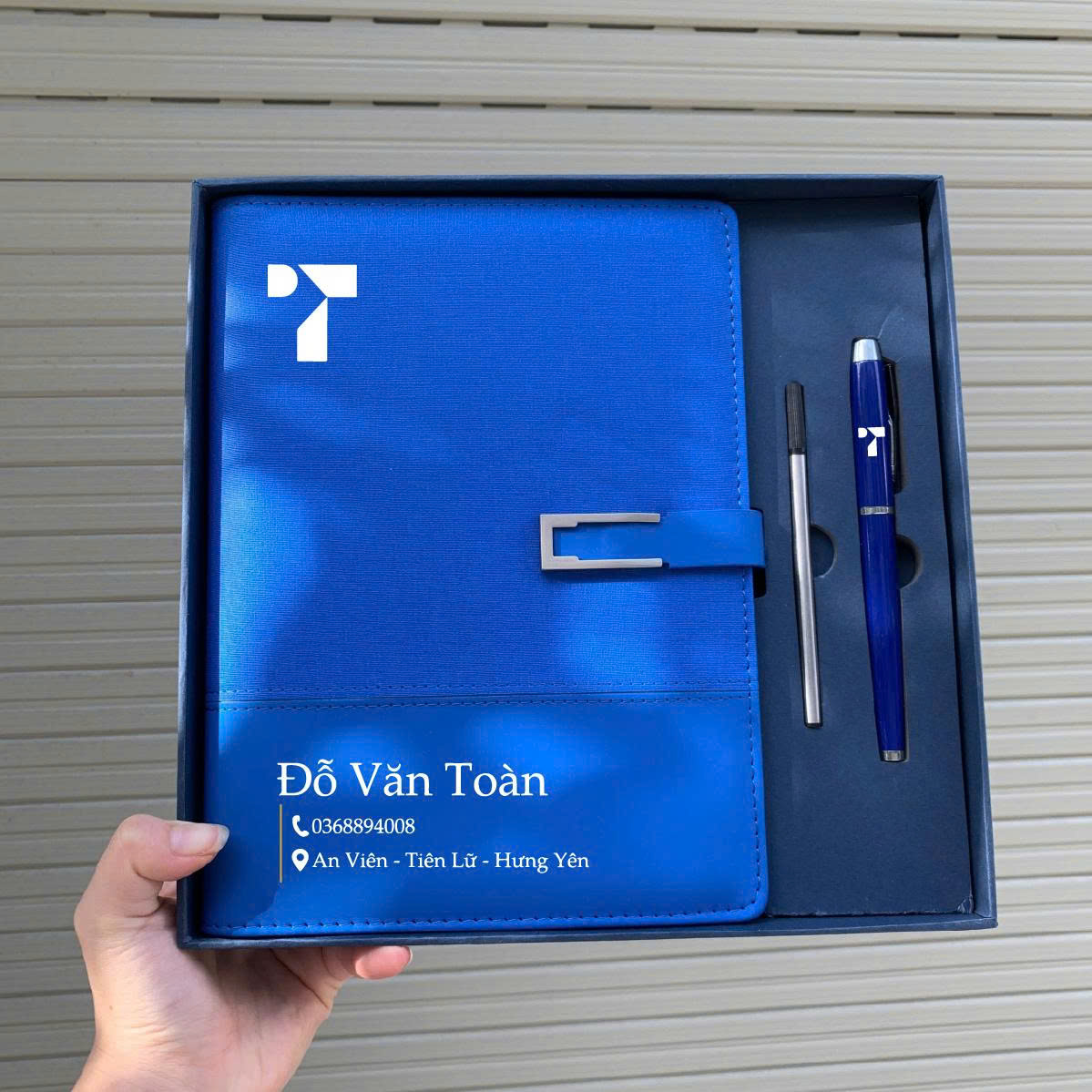 Hình: Mẫu sổ tay và bút bi được nhiều công ty lớn nhỏ lựa chọn 