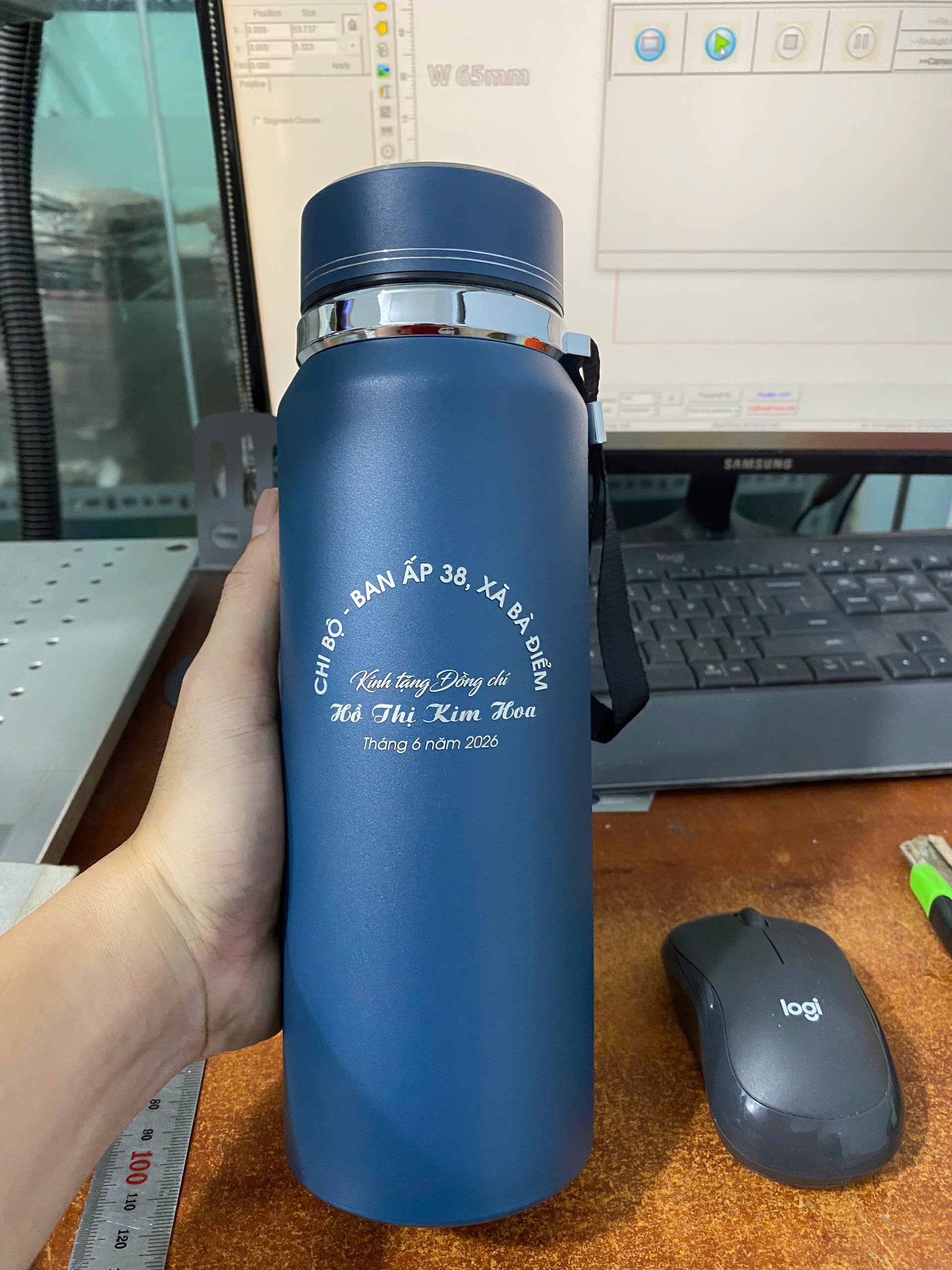 Bình giữ nhiệt inox 304 khắc logo theo yêu cầu