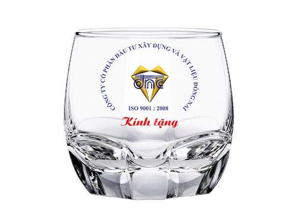 in-logo-len-thuy-tinh-VatLieuDongNai