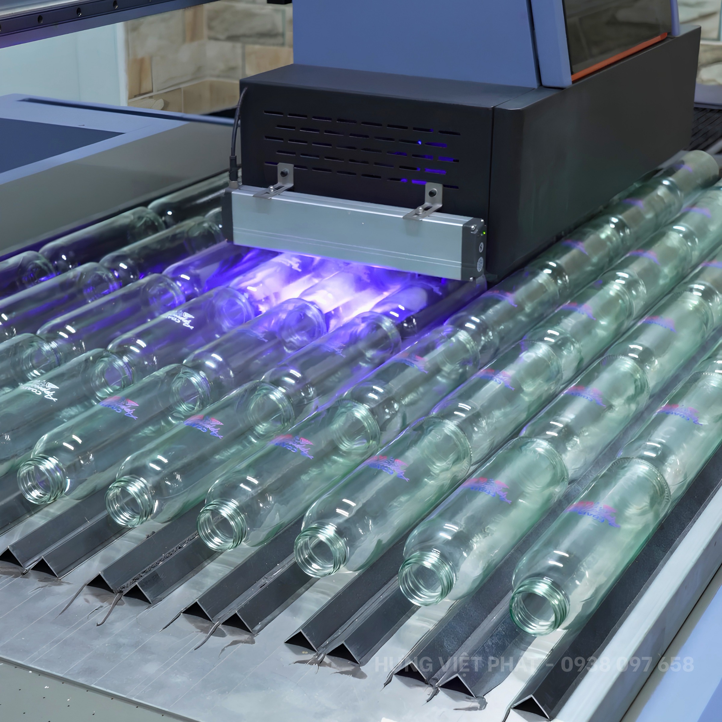 Máy in UV - in gia công bình thủy tinh