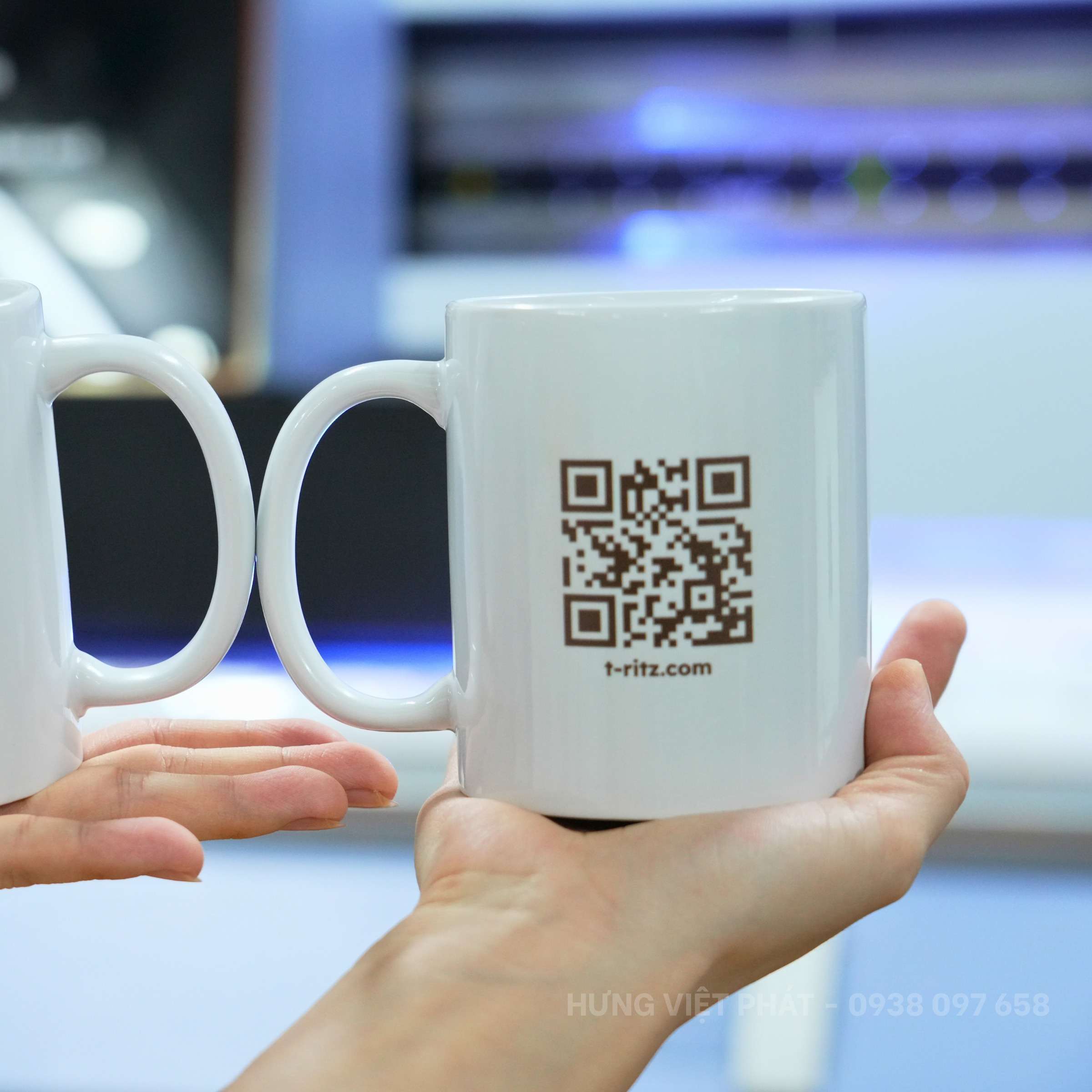Ly sứ in logo theo yêu cầu