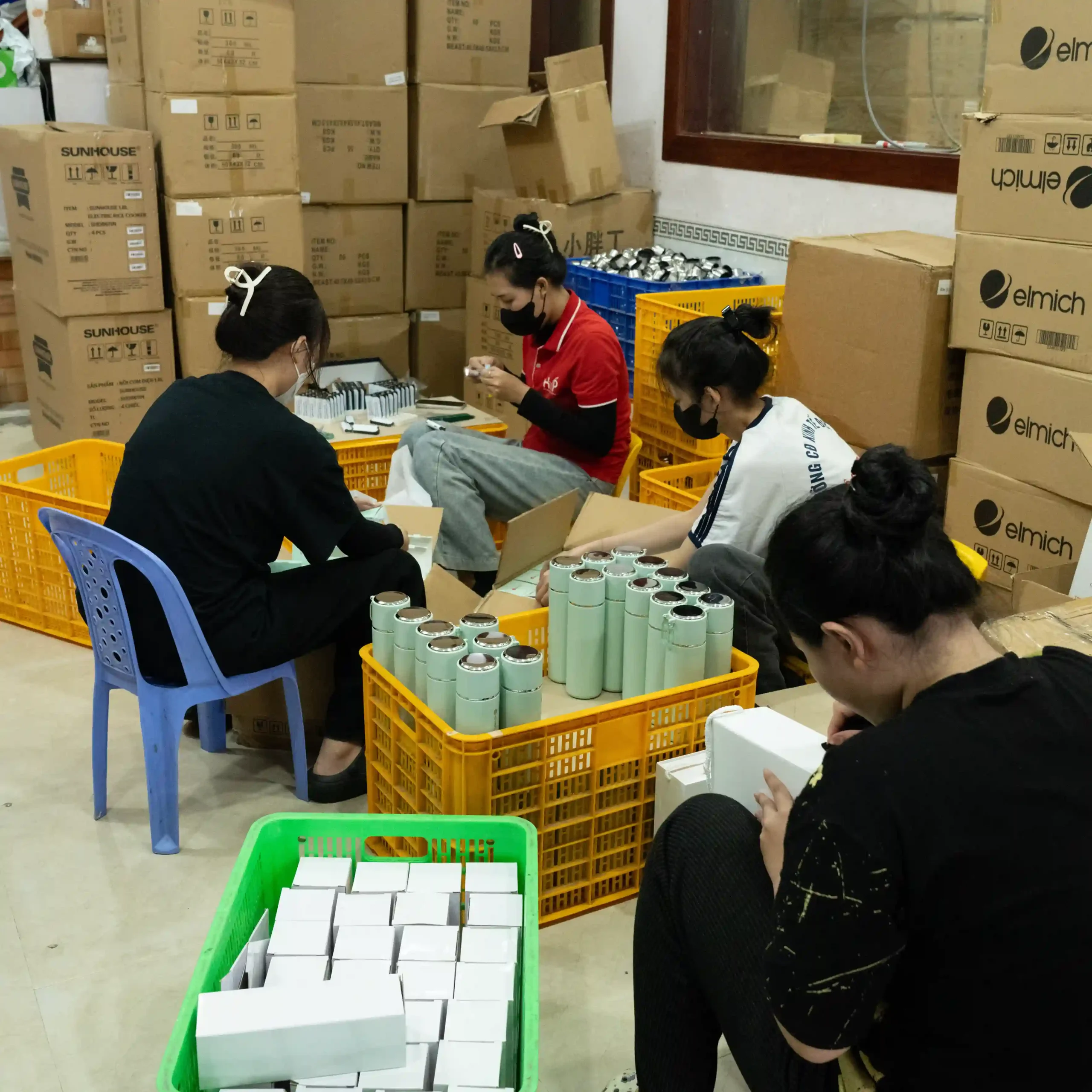 xưởng sản xuất bình giữ nhiệt in logo