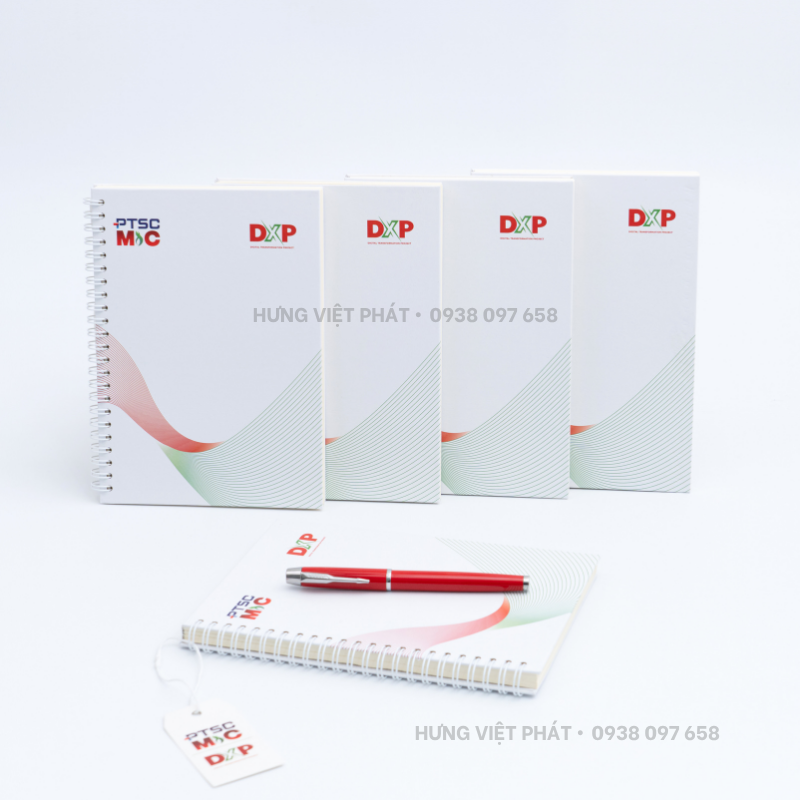 Sổ lò xo bìa giấy SLX 003 in logo doanh nghiệp.