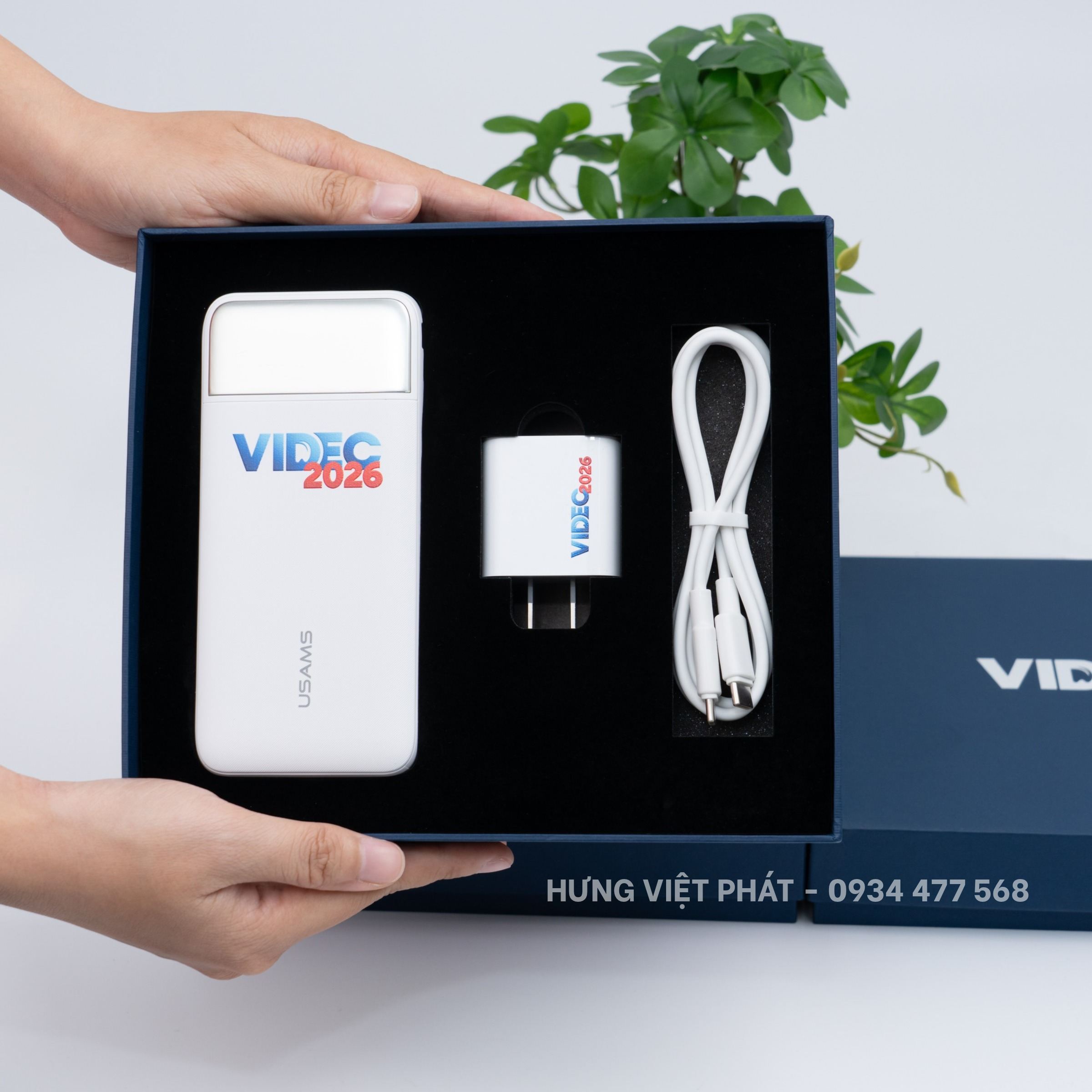 Bộ quà tặng doanh nghiệp in logo theo yêu cầu