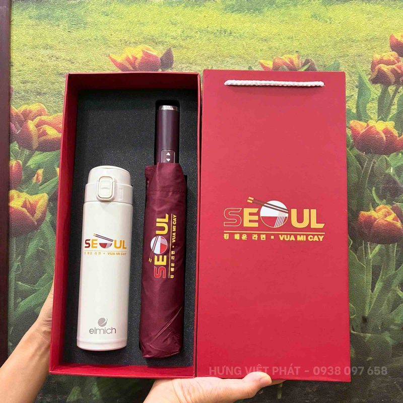 Bộ quà tặng bình giữ nhiệt elmich và dù cầm tay