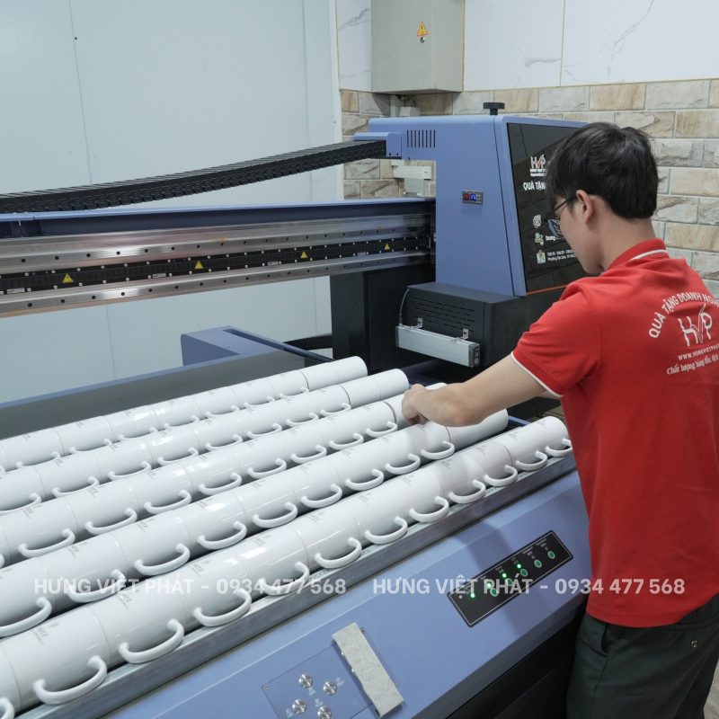 khu vực in gia công lý sứ - ly thủy tinh của Hưng Việt Phát