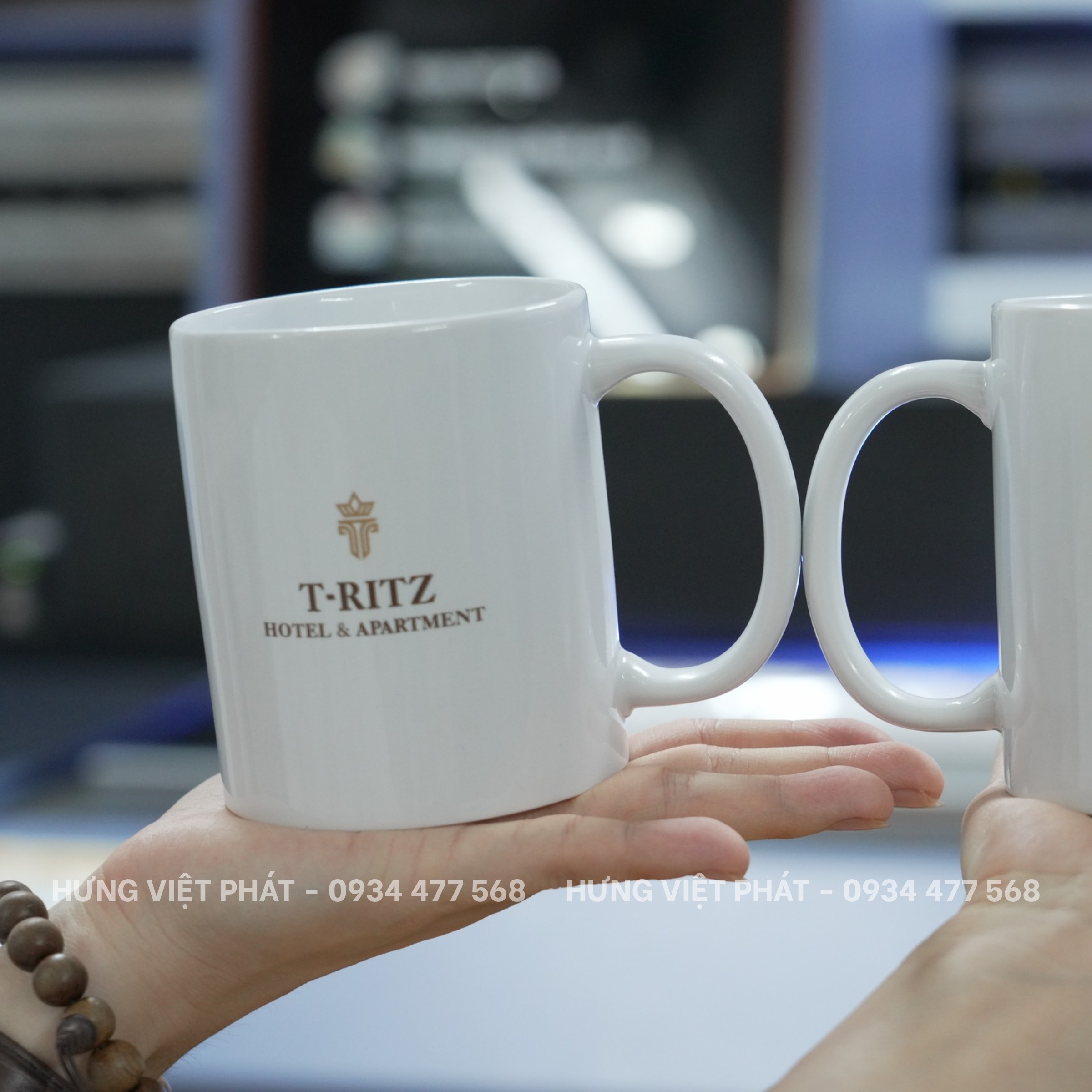 Ly sứ in logo theo yêu cầu