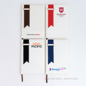 Sổ tay in logo SDG 005 với bốn màu tag